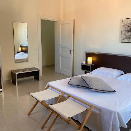 Palazzo Mongio Suites And Apartments Gallipoli Dış mekan fotoğraf