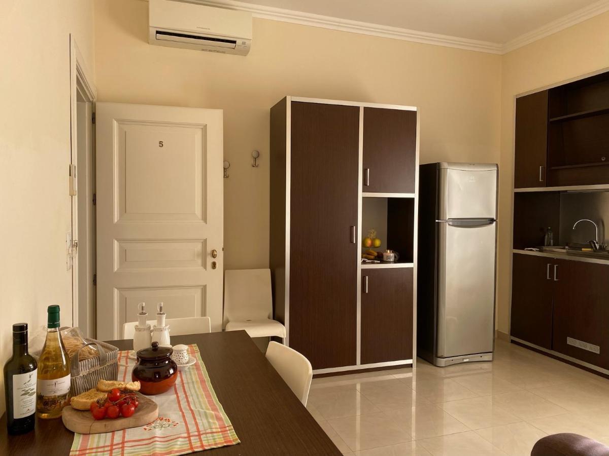 Palazzo Mongio Suites And Apartments Gallipoli Dış mekan fotoğraf