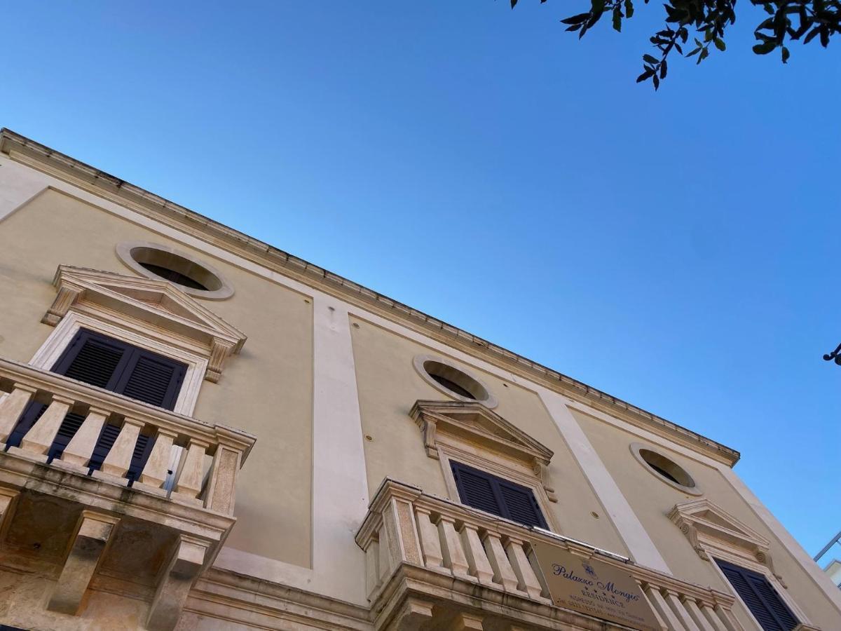 Palazzo Mongio Suites And Apartments Gallipoli Dış mekan fotoğraf