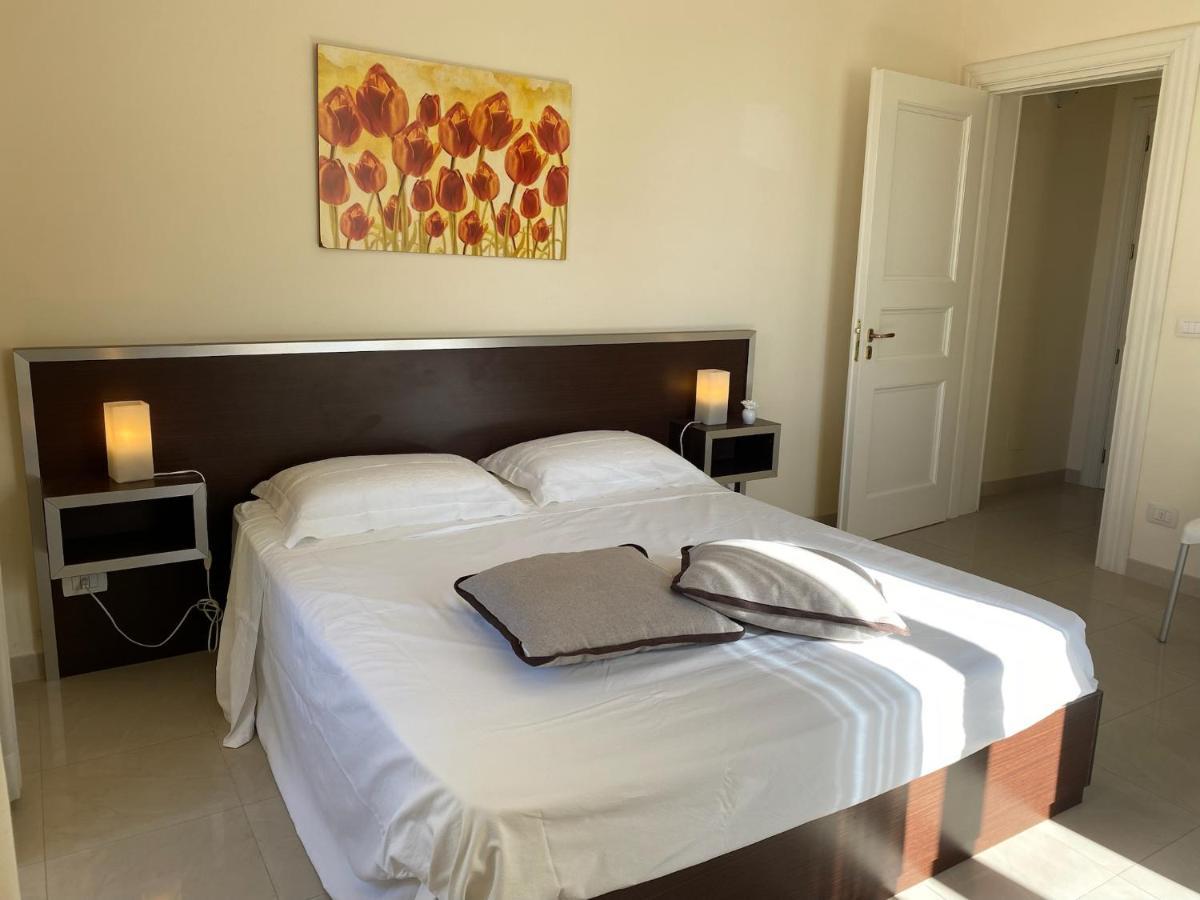 Palazzo Mongio Suites And Apartments Gallipoli Dış mekan fotoğraf